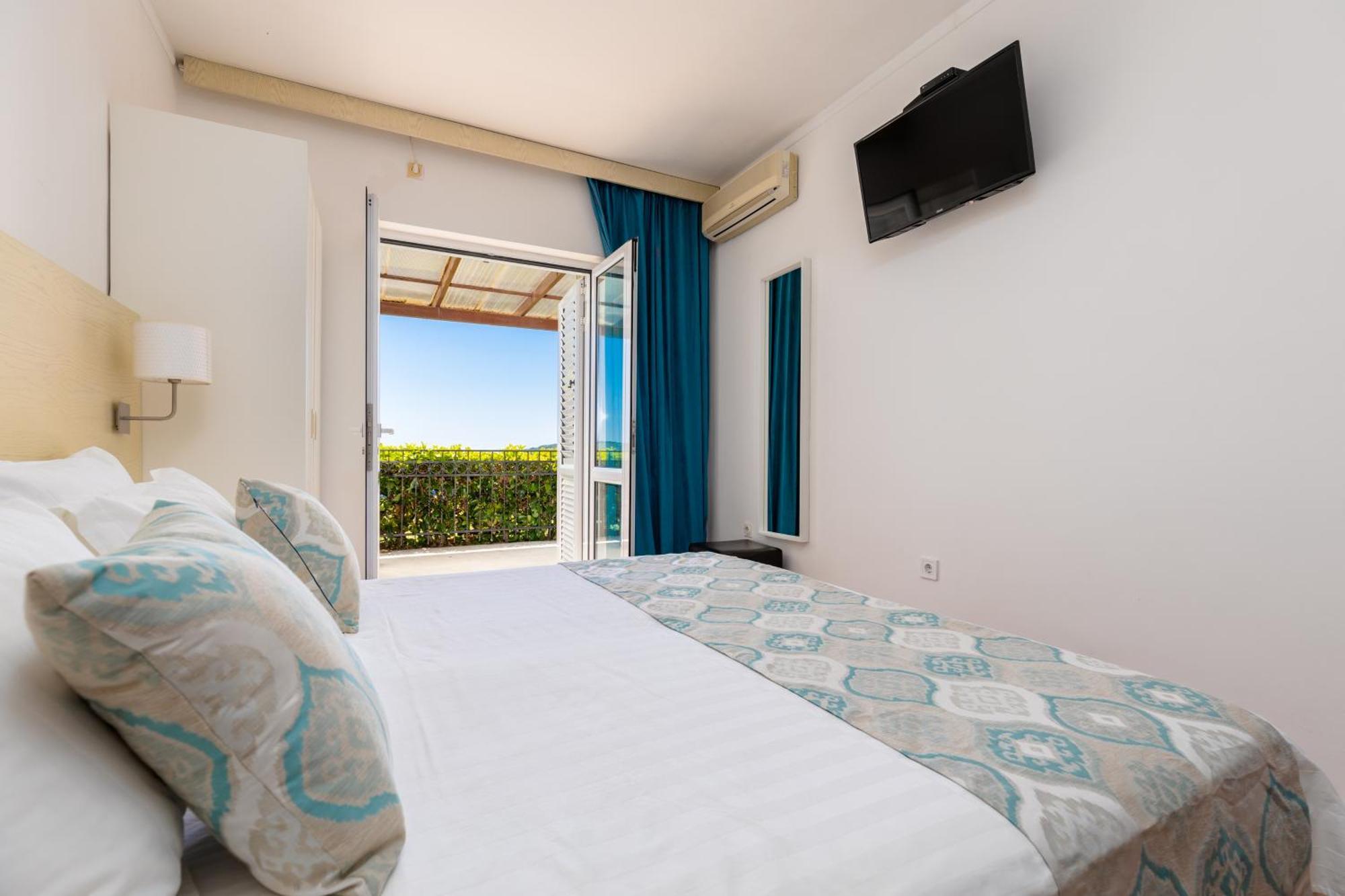 Bozovic Apartment *
